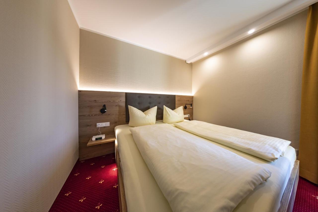 Hotel Zur Schmiede Alsfeld Buitenkant foto