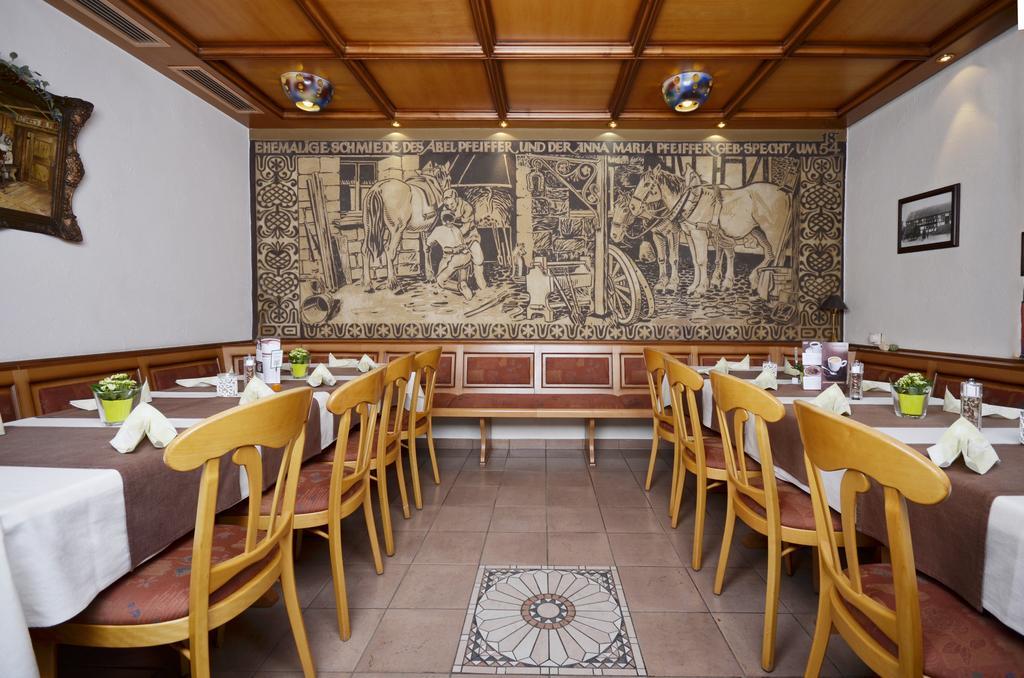 Hotel Zur Schmiede Alsfeld Buitenkant foto